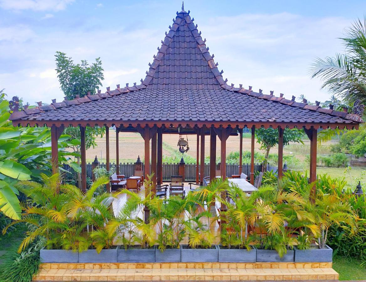 The Amrta Borobudur Muntilan Eksteriør bilde